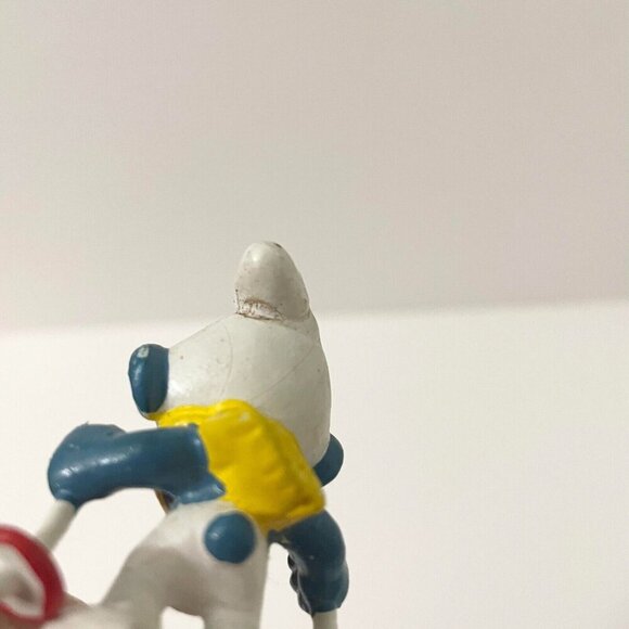 Vintage The Smurfs Skier Smurf Snow Skiing Ski Poles Toy Figurine - Picture 10 of 16